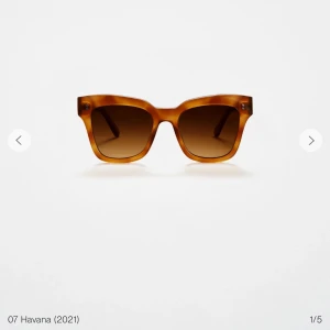 Chimis!! - 07 Havana Chimis som ej kommer till användning, superbra skick! Nyskick ligger runt 2000kr🩷 box och duk tillkommer