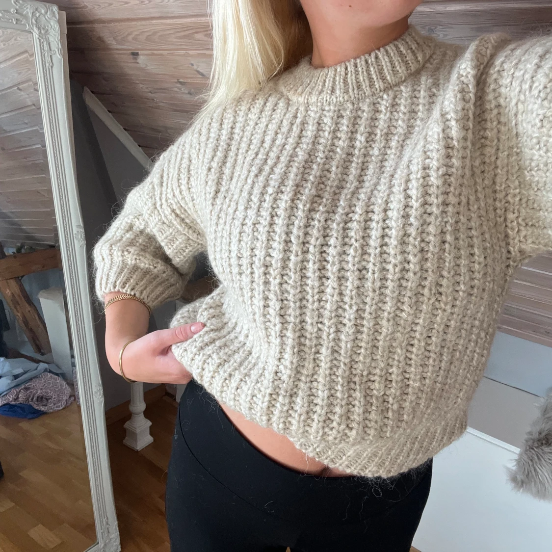 Kortärmad stickad tröja