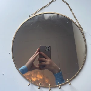 Spegel 30kr - 40 x 40