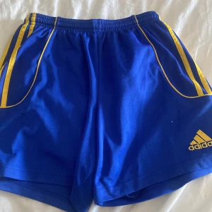 Adidas fotbollsshorts  - Fotbollsshorts från adidas 