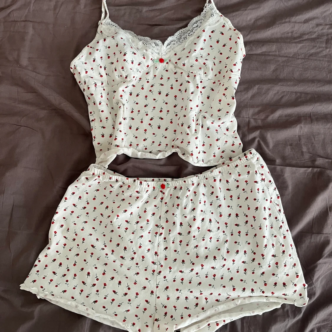 Slutsåld trendig pyjamas  - 92