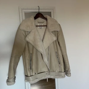 Beige jacka - Bra skick