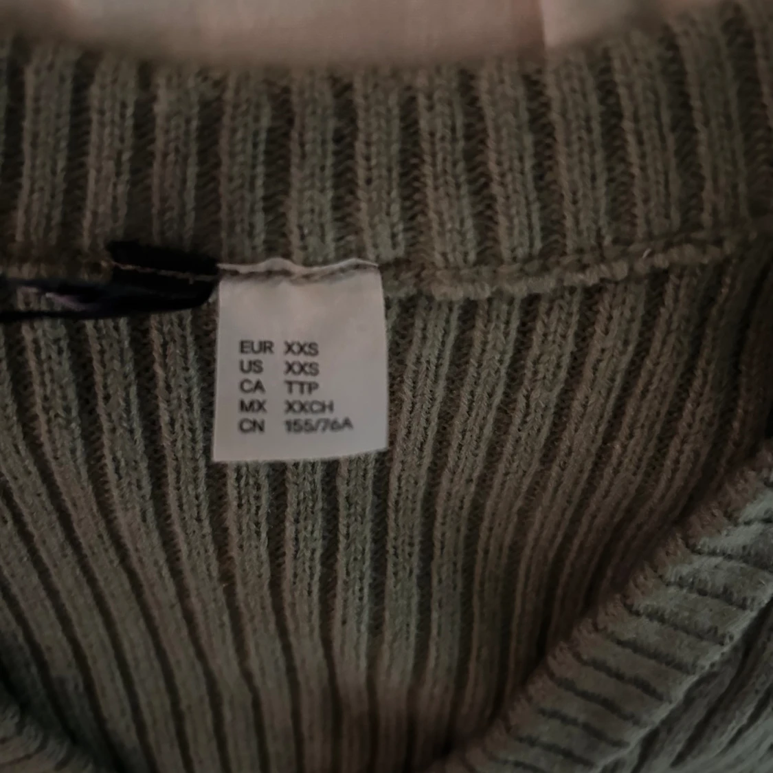 Stickad tröja  - 90