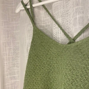 Grön topp - Grön topp från Pull&bear!