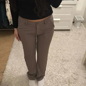 Kostymbyxor  - Säljer då dom inte kommer till användning 
