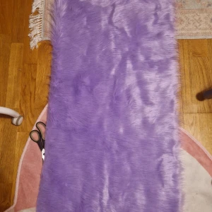 Lila Lavender Fuskpäls - Perfekt för sömnad eller furry suit.
