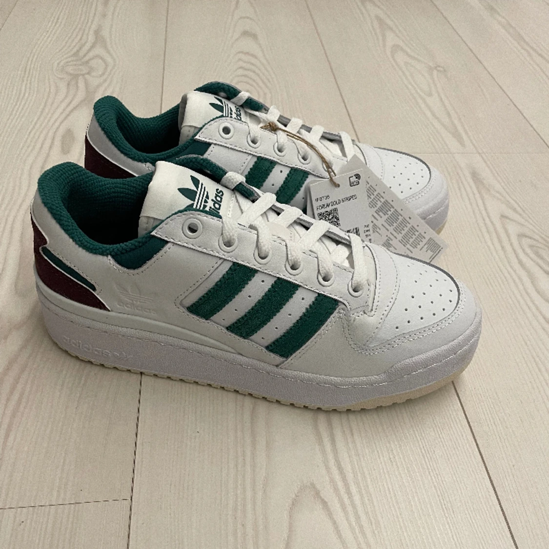 Adidas forum bold