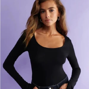 Topp från gina  - Så fin tröja från gina!! Slutsåld på hemsidan. Använd ett par gånger men inga defekter💕💞💓