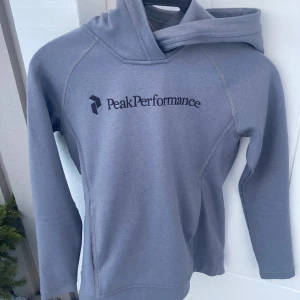 Peak performance hoodie  - Peak performance hoodie i strl s