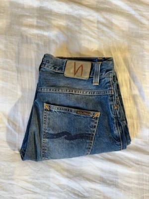 Nudie Jens  - Nudie jeans i nytt skicka osäker på modell, skriv för mer info elelr bilder, pris kan diskuteras 