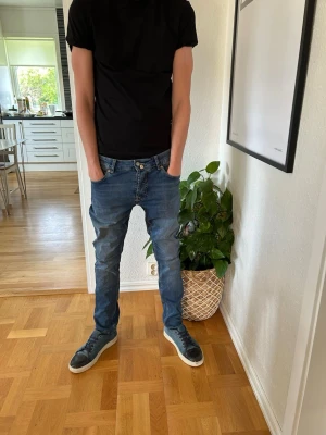 Morris Jeans - |Säljer mina Morris jeans pågrund av att jag har för många|Pris kan diskuteras yterst lite|Dom är nästan helt nya därför säljer jag dom för 600kr|