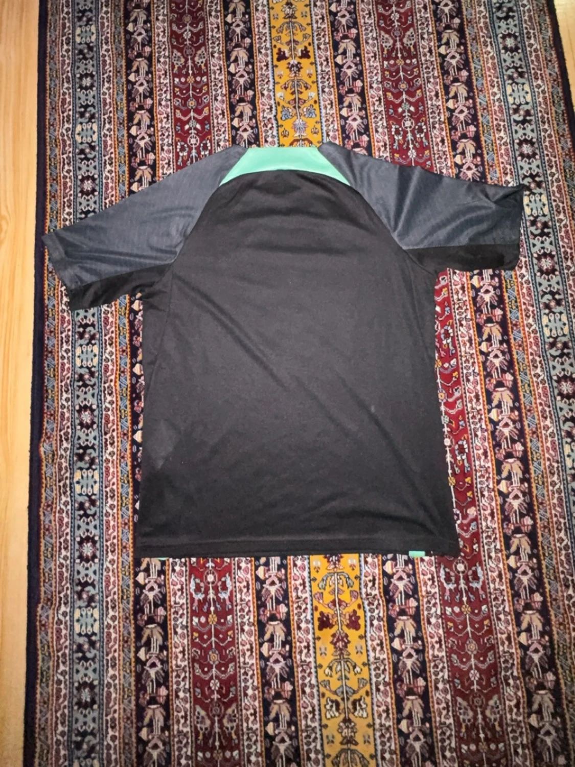 Liverpool FC svart tränings t-shirt - 1