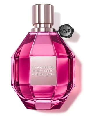 Victor & Rolf Ruby Orcid Parfym  - Helt ny och oöppnad i originalförpackning. ✨ En feminin, söt och sensuell doft med en varm och krämig känsla. Perfekt för dig som gillar söta, blommiga och vaniljiga parfymer. 🌺