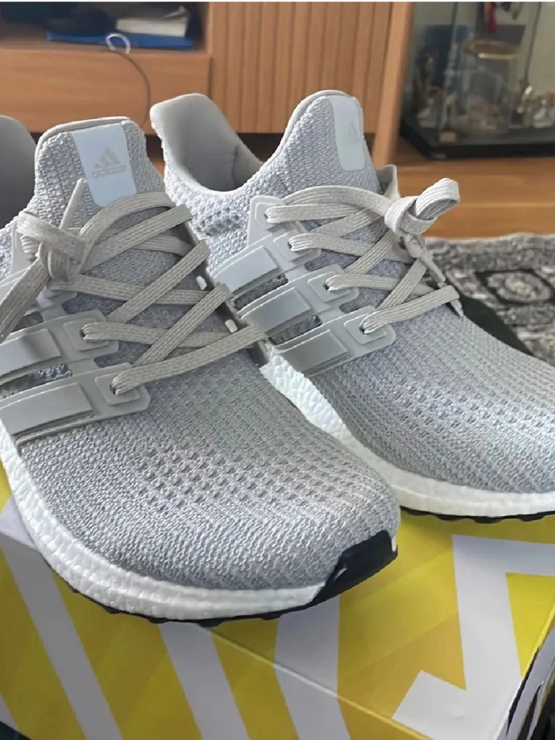 Grå Adidas Ultraboost sneakers - 1