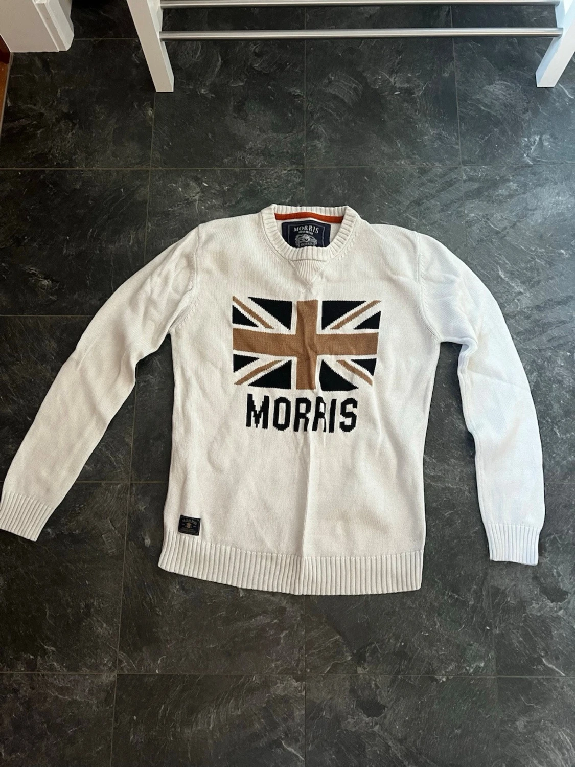 Vit tröja från Morris