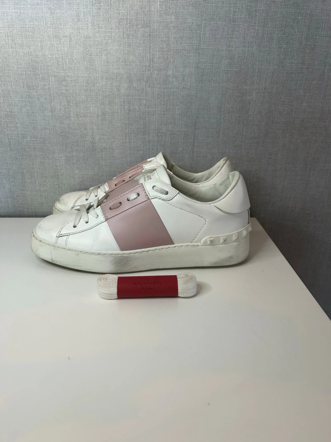 Valentino opens  - 1