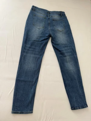 Supply & Demand Jeans - Använda ett par gånger nästan som nya.  Storlek 32W - M 