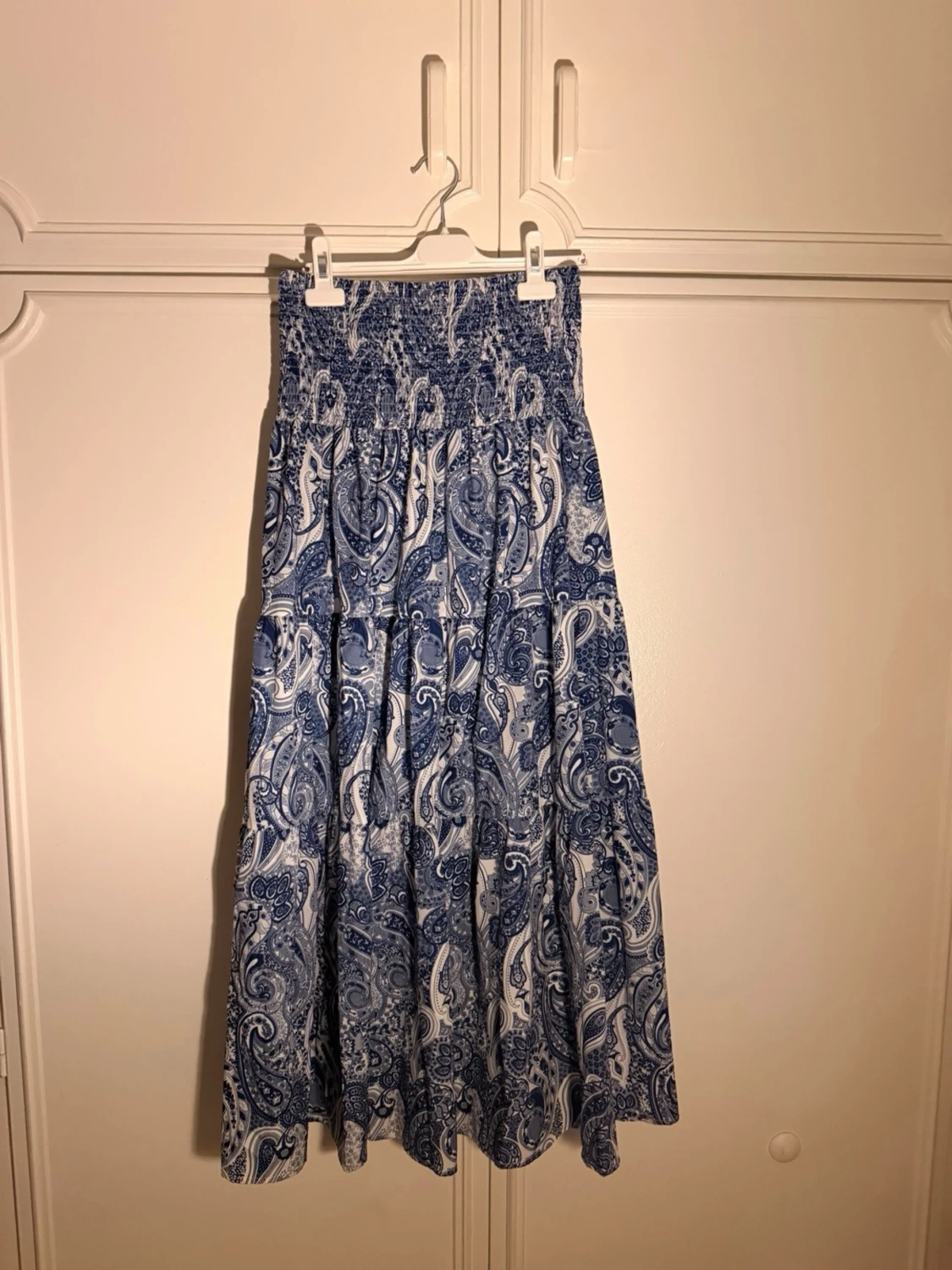Mörkblå långkjol