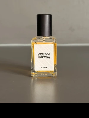 Lush Chelsea Morning parfym 30ml - Chelsea Morning från Lush. Testad några tillfällen. Se mängd i flaskan