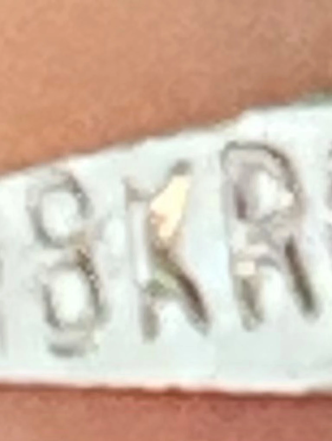 Halsband med pärlhänge - 1