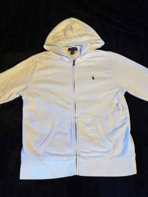Polo Ralph Lauren Tröja - Fin tröja från Polo Ralph Lauren. 164cm. Priset kan diskuteras.