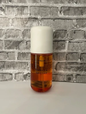 Phlur Vanilla Nectar bodymist - Doft mist för hår och kropp från phlur vanilla nectar 90ml se bilder för mängd och noter 