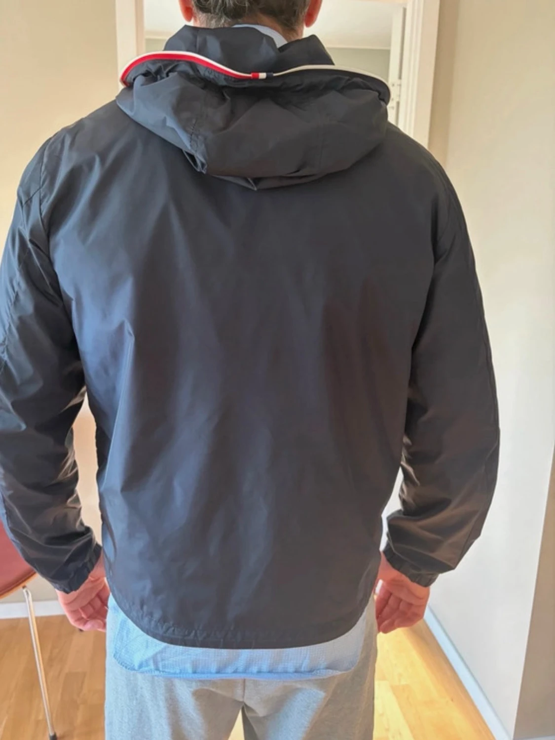 Svart pufferjacka från Moncler - 2