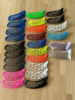Unihoc blad samling - Säljer hela min Unihoc blad samling, det är 26 blad och kostnaden är ca 9-10k. Tveka inte på att höra av er om ni undrar/ är intresserad av något specifikt blad. Går självklart köpa enskilda blad om önskas. Mellan 25-175kr per blad