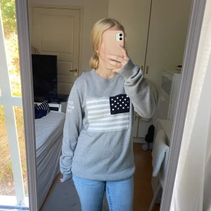 Stickad tröja - Stickad tröja ifrån gant. Killstorlek S  men funkar även till tjej. 