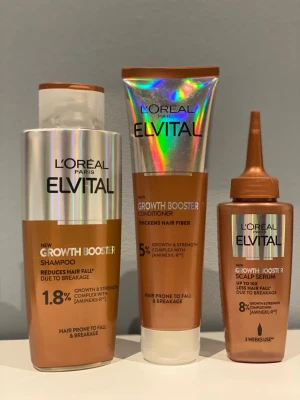 L'Oréal Elvital Growth Booster set - Säljer ett set med L'Oréal Elvital Growth Booster: schampo, balsam och serum. Produkterna kommer i bronsfärgade och silvriga förpackningar och är framtagna för att stärka håret och minska håravfall. Perfekt för dig som vill boosta hårväxten och få starkare hår.