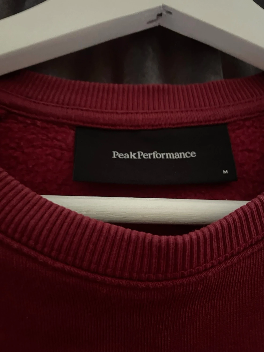 Vinröd sweatshirt Peak Performance - 1