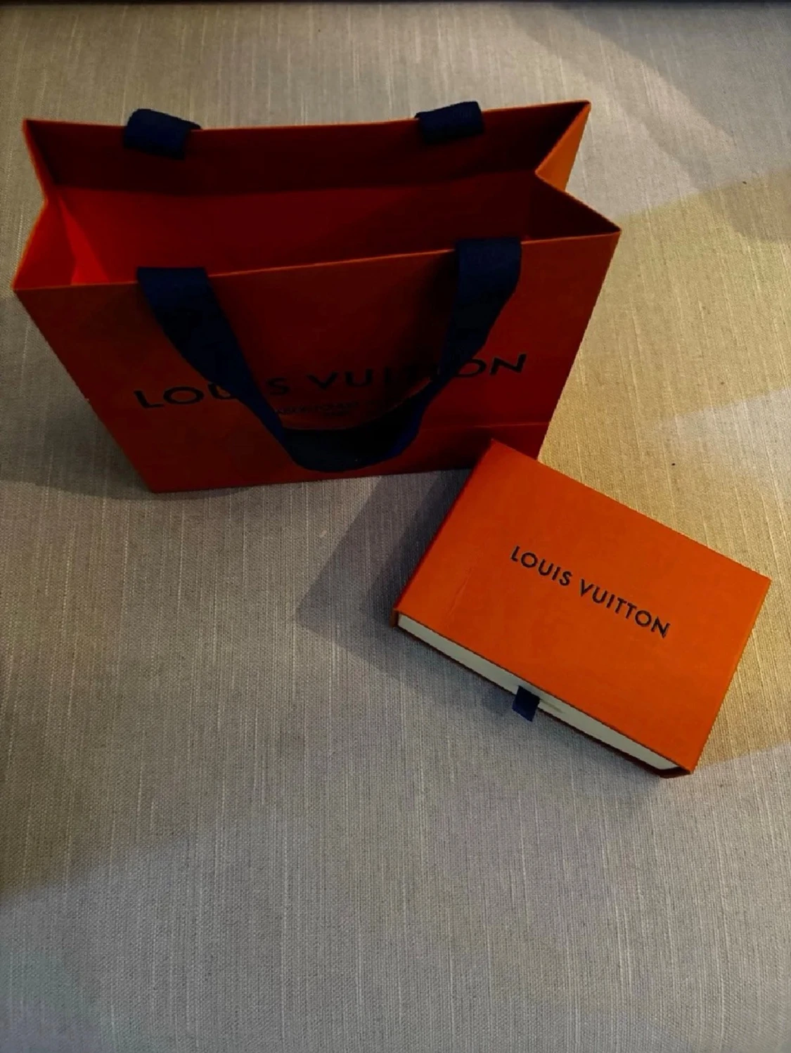 Svart LV armband - 1