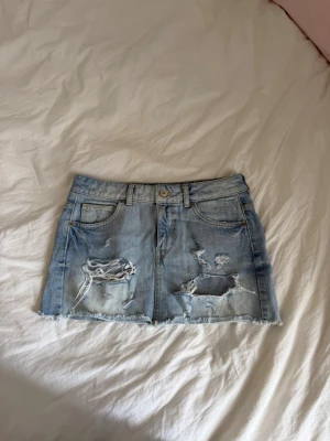 Jeans kjol - Jeans kjol från bershka!