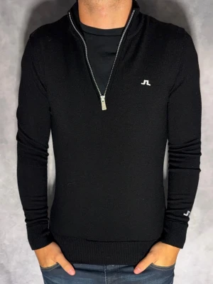 J.Lindeberg zip - J.lindeberg zip | Storlek S | Bara att skriva vid frågor eller funderingar | Modellen är 181 och väger 74kg