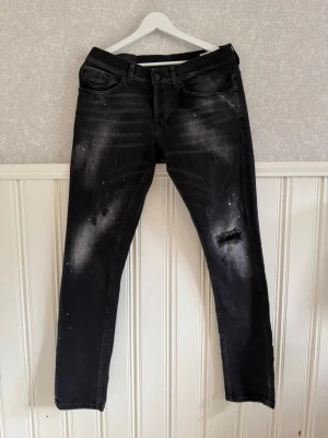 Dondup George jeans  - Dondup george jeans - W32 - Skick 9/10 - hör av dig vid minsta fundering!