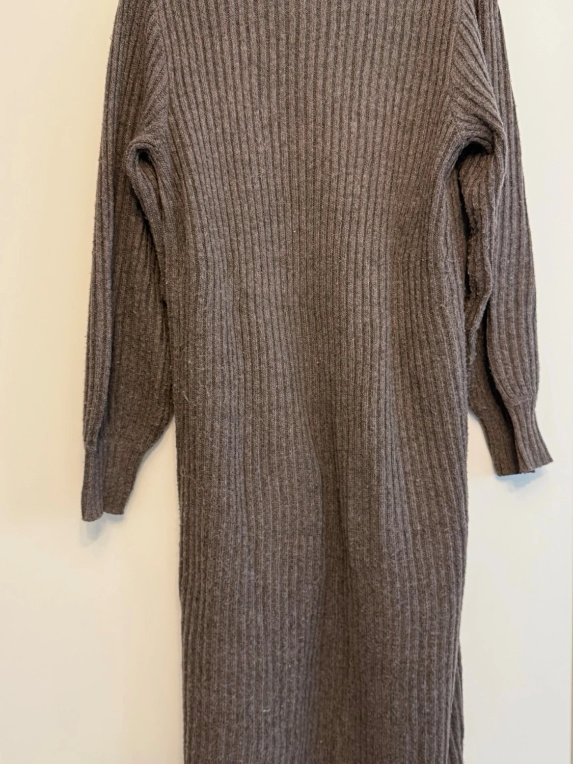 Lång ribbstickad cardigan  - 4