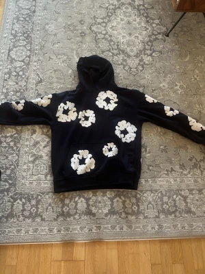 Denim tears mörkblå hoodie L - Denim tears mörkblå hoodie L