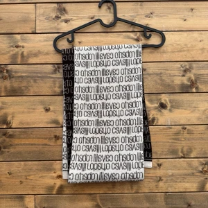 Roberto Cavalli Jacquard Halsduk Unisex  - Mycket gott begagnat skick!    1157