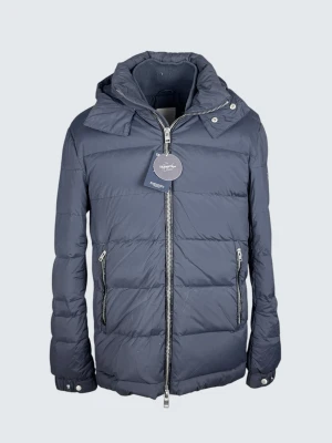 J. Lindeberg Winter Jacket - Skick: 7,5/10, små defekter, se bilder. | Ingår: endast jackan. | Nypris: +- 5500 SEK. | Givetvis äkta! Hör av er vid frågor. 