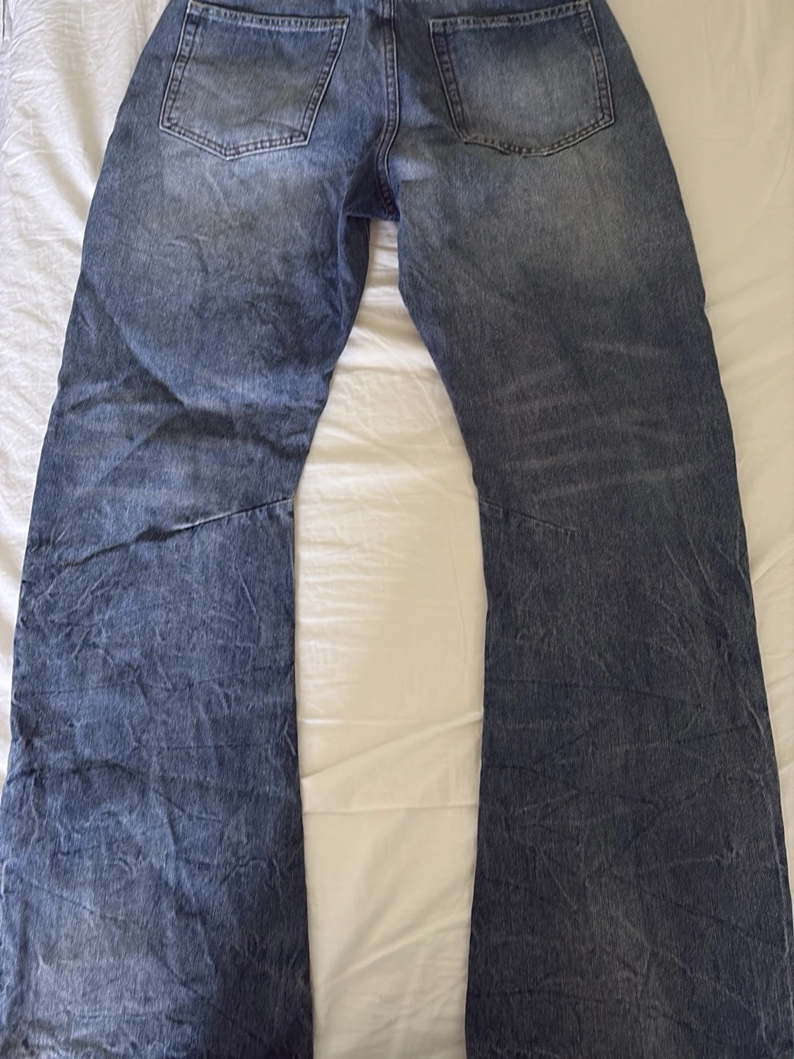 Blåa baggy jeans med slitningar - 1