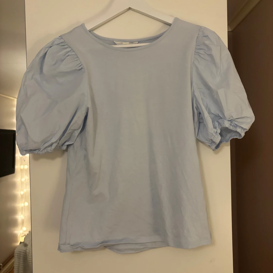 Ljusblå puffärm topp från H&M