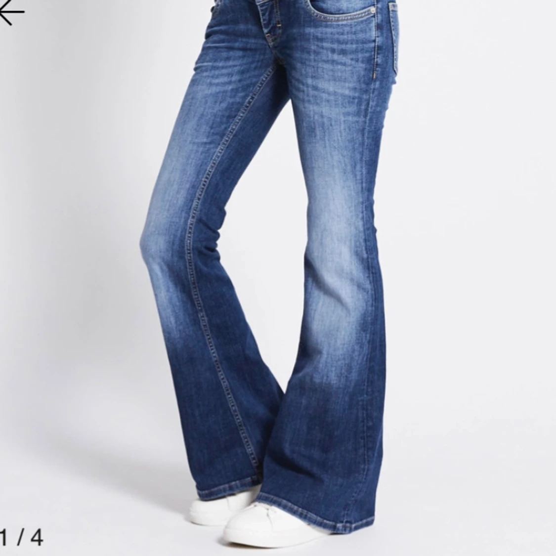 Blå bootcut jeans med låg midja - 1