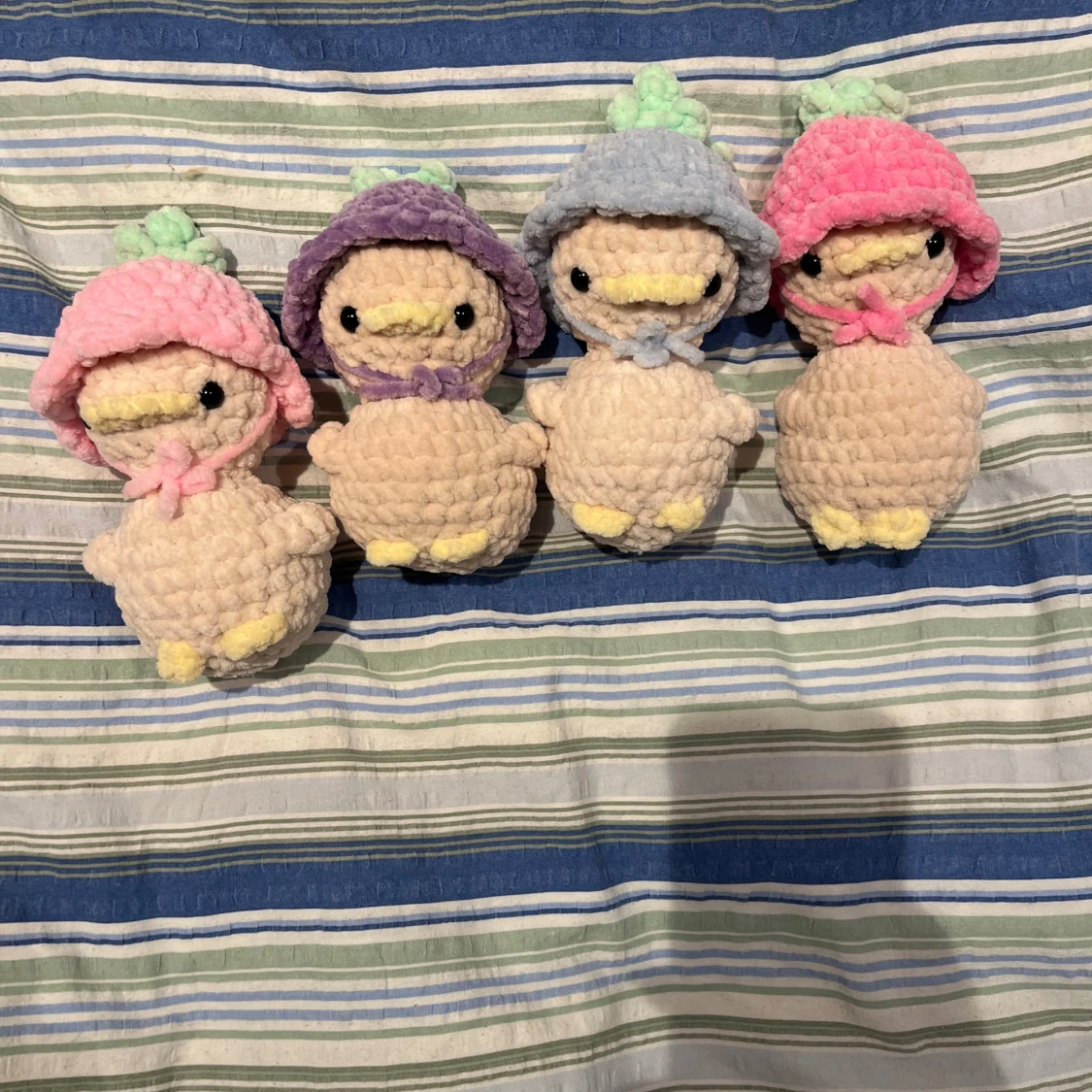 Virkad lila blomanka - 2