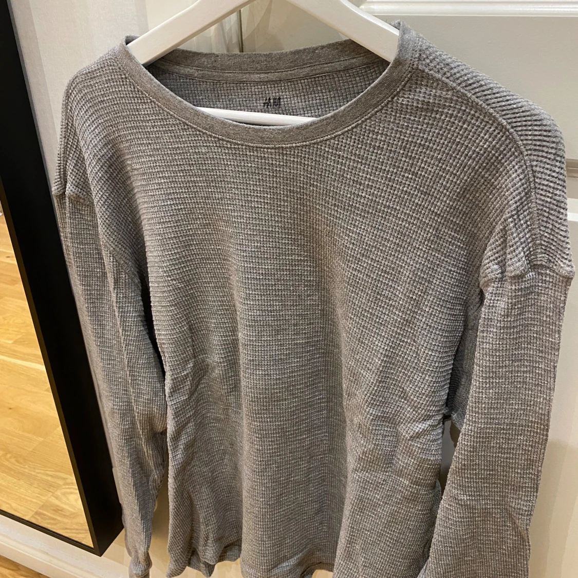 Grå långärmad tröja från H&M