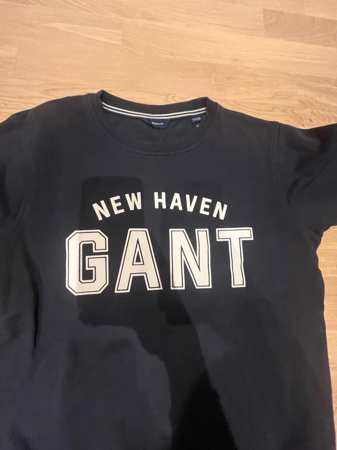 Mörkblå sweatshirt från GANT - 1