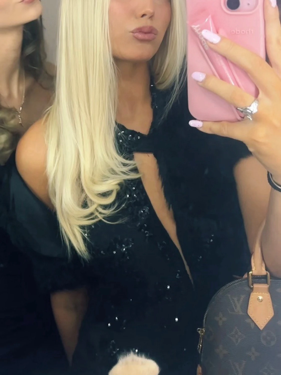 Svart klänning  - 2