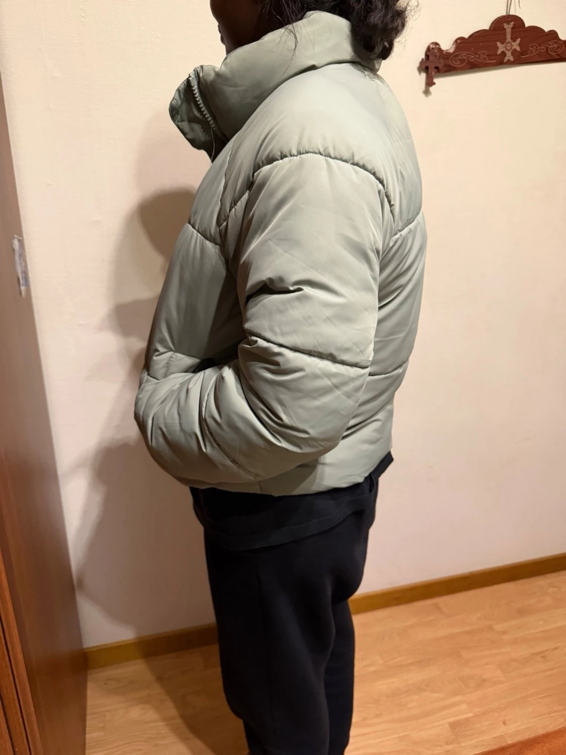 Ljusgrön pufferjacka från Monki - 1