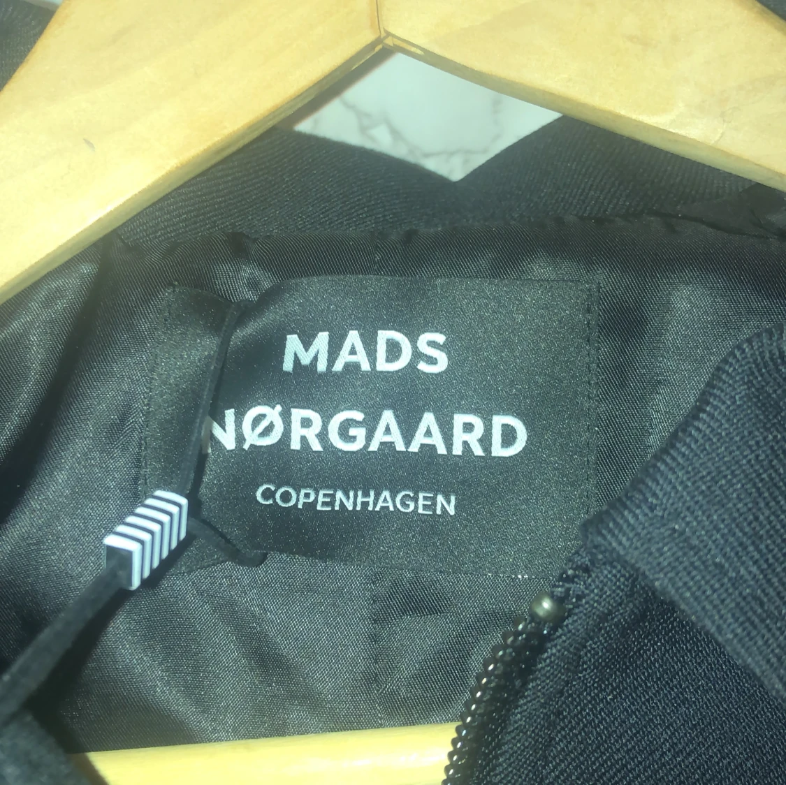 Svart overshirt från Mads Nørgaard - 2