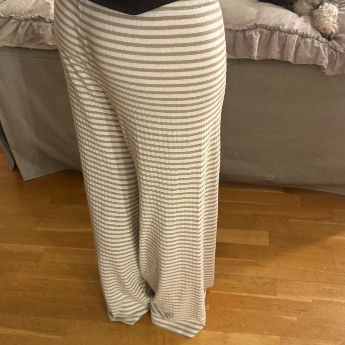 Beige randiga mjukisbyxor  - 3