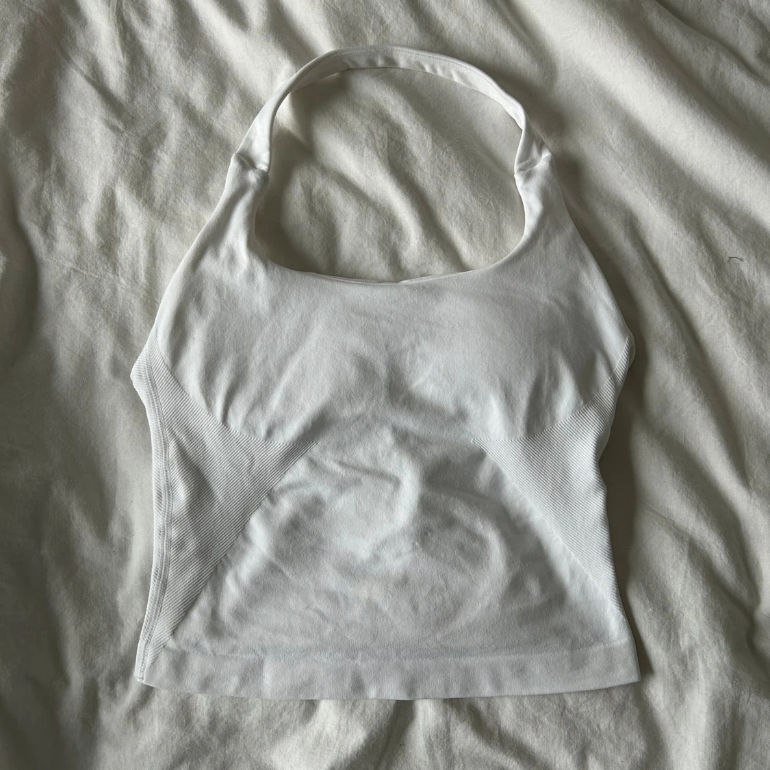 GTECH - Performance Sculpting Halter Top Vit (XS) - 1